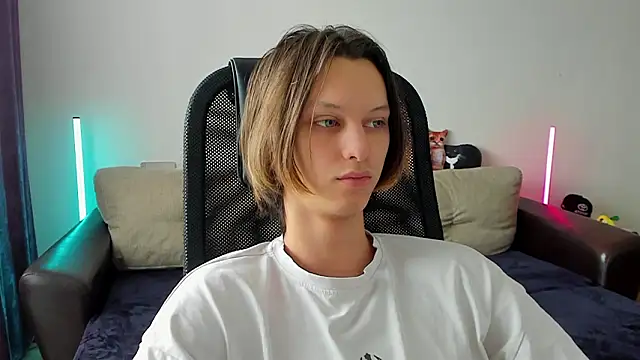 Ostin meow online show from 24, 3, 2026