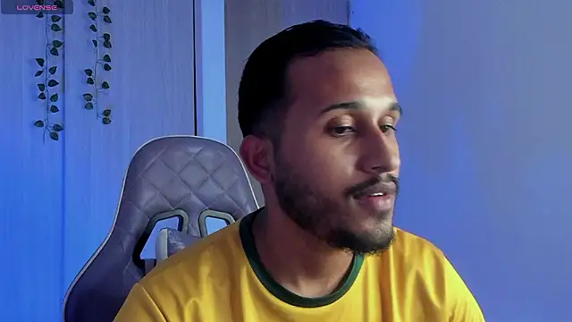 Raf brunette online show from 2, 2, 2026