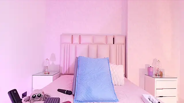 canela oss online show from 18, 11, 2025