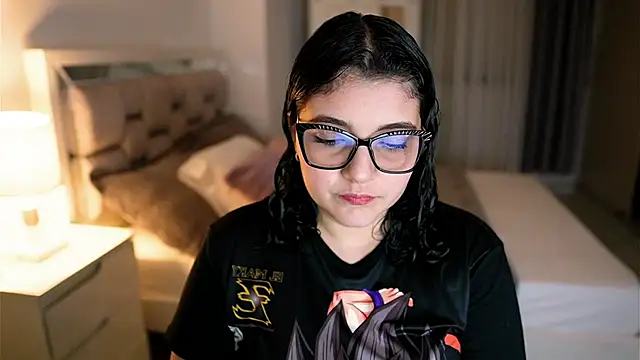 Snapshot of Camilaa_bueno chatting on 24, 9, 2025 Camilaa bueno online show from 24, 9, 2025