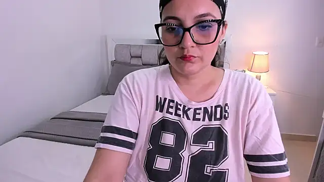 Camilaa bueno online show from 14, 4, 2026