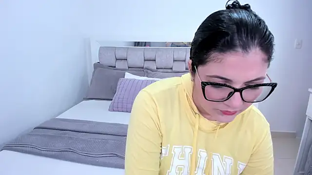 Camilaa bueno online show from 7, 5, 2026