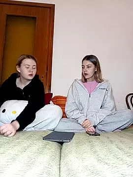 ella grays online show from 2, 2, 2026