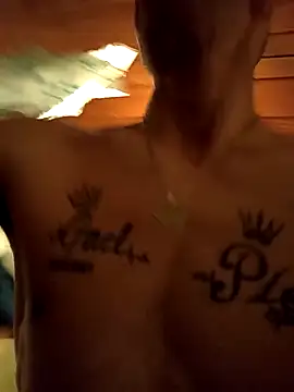 Snapshot of FlacoDani chatting on 19, 11, 2025 FlacoDani online show from 19, 11, 2025