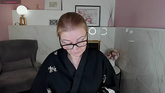 AlexandraKind online show from 26, 12, 2024