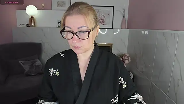 AlexandraKind online show from 14, 1, 2025