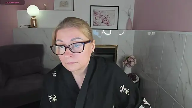 AlexandraKind online show from 14, 1, 2025