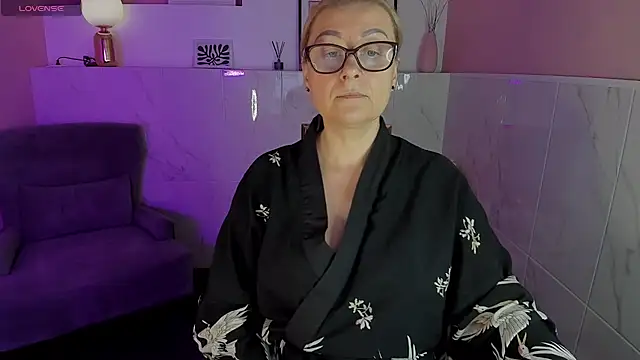 AlexandraKind online show from 17, 1, 2025