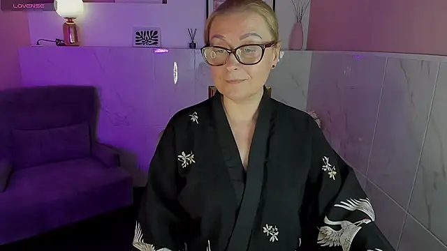 AlexandraKind online show from 17, 1, 2025