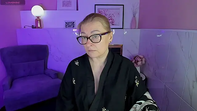 AlexandraKind online show from 19, 1, 2025