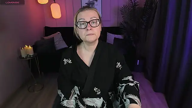 AlexandraKind online show from 20, 1, 2025