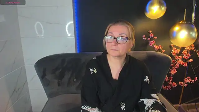AlexandraKind online show from 22, 1, 2025