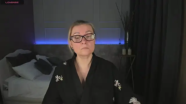 AlexandraKind online show from 23, 1, 2025