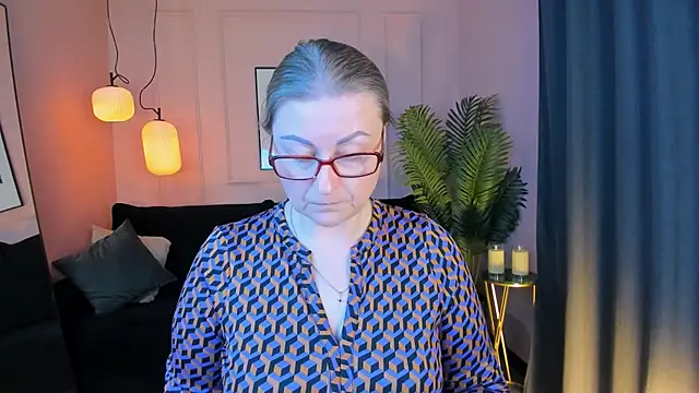 AlexandraKind online show from 18, 12, 2025