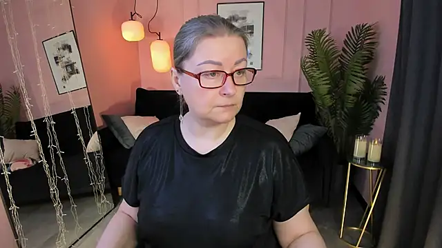 AlexandraKind online show from 8, 2, 2026