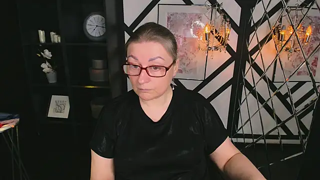 AlexandraKind online show from 7, 3, 2026