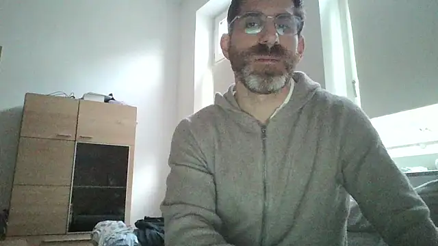 Snapshot of alcatraz009 chatting on 9, 10, 2025 alcatraz009 online show from 9, 10, 2025