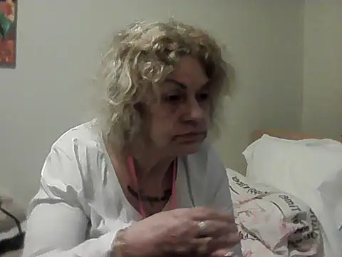 housewife shantie online show from 8, 3, 2026