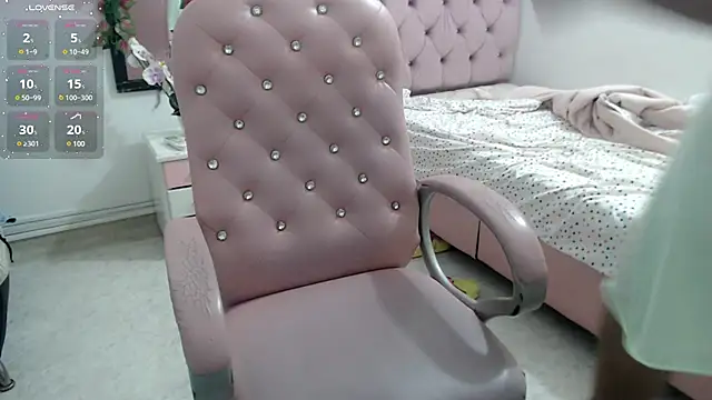 Snapshot of elly_willis chatting on 19, 12, 2024 elly willis online show from 19, 12, 2024