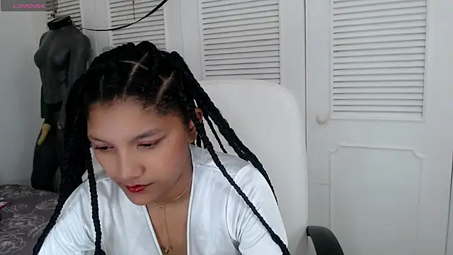 Snapshot of elly_willis chatting on 29, 12, 2024 elly willis online show from 29, 12, 2024