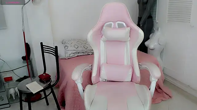 Snapshot of elly_willis chatting on 21, 1, 2025 elly willis online show from 21, 1, 2025