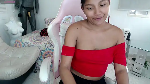 Snapshot of elly_willis chatting on 1, 3, 2025 elly willis online show from 1, 3, 2025