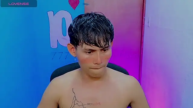 Snapshot of tanjiro_cute chatting on 5, 4, 2026 tanjiro cute online show from 5, 4, 2026