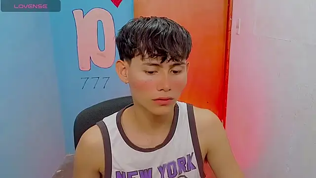 tanjiro cute online show from 15, 5, 2026