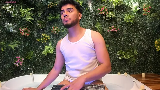 Tommidubois online show from 12, 1, 2025