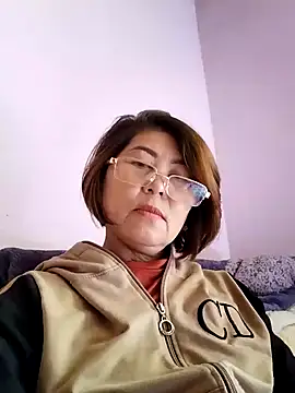 Baby-tits2024 online show from 21, 12, 2024