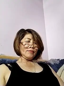 Baby-tits2024 online show from 4, 1, 2025