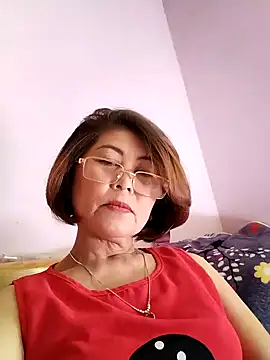 Baby-tits2024 online show from 9, 1, 2025