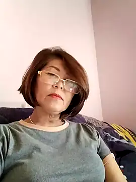 Baby-tits2024 online show from 30, 1, 2025