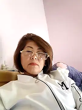 Baby-tits2024 online show from 31, 1, 2025