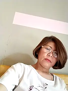 Baby-tits2024 online show from 15, 3, 2025