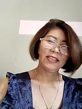 Baby-tits2024 online show from 18, 3, 2025