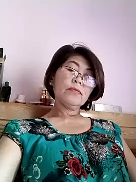 Baby-tits2024 online show from 11, 9, 2025