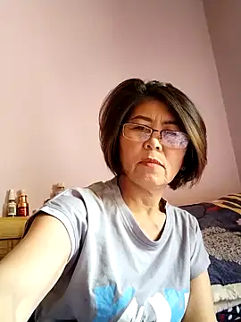 Baby-tits2024 online show from 15, 9, 2025