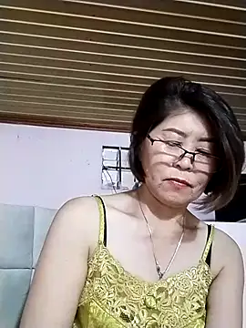 Baby-tits2024 online show from 4, 10, 2025