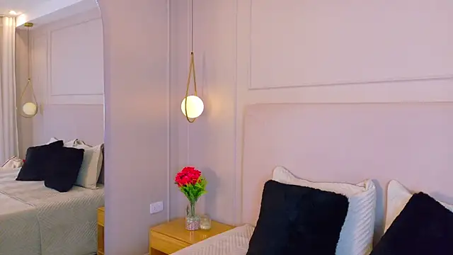 EymiCuper online show from 19, 9, 2025