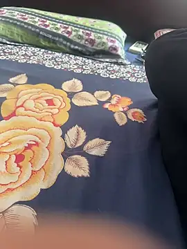 Snapshot of Indiangujjucpl chatting on 11, 10, 2025 Indiangujjucpl online show from 11, 10, 2025