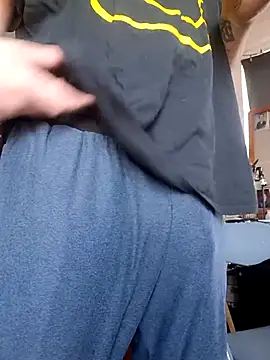 ChuckyyDee online show from 6, 4, 2026