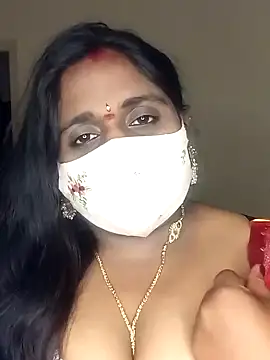 Snapshot of Sexy_Radhikaa chatting on 7, 2, 2025 Sexy Radhikaa online show from 7, 2, 2025