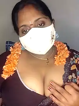 Snapshot of Sexy_Radhikaa chatting on 2, 3, 2025 Sexy Radhikaa online show from 2, 3, 2025