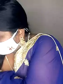 Snapshot of Sexy_Radhikaa chatting on 20, 3, 2025 Sexy Radhikaa online show from 20, 3, 2025