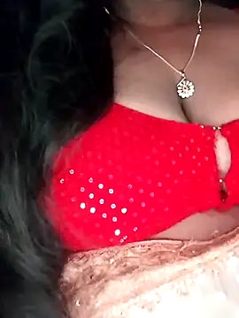 Snapshot of Sexy_Radhikaa chatting on 9, 5, 2026 Sexy Radhikaa online show from 9, 5, 2026