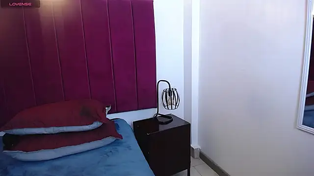 Kylee28 online show from 30, 12, 2024