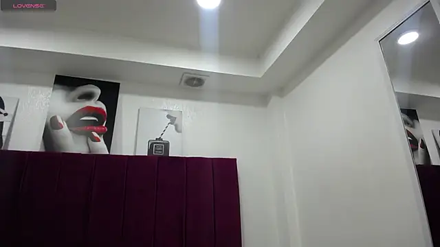 Kylee28 online show from 27, 1, 2025