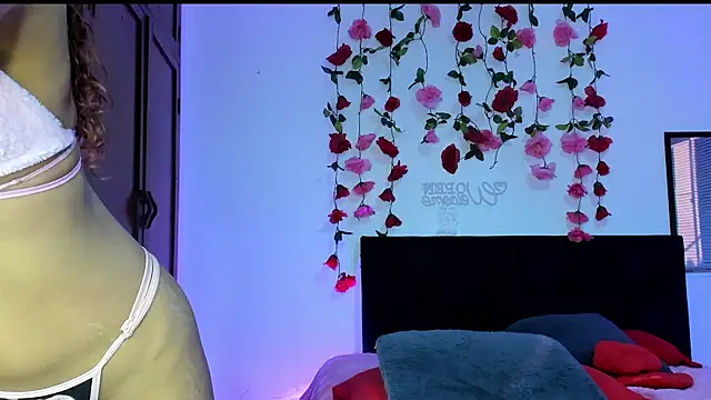 AlanaParker6  online show from 5, 12, 2024