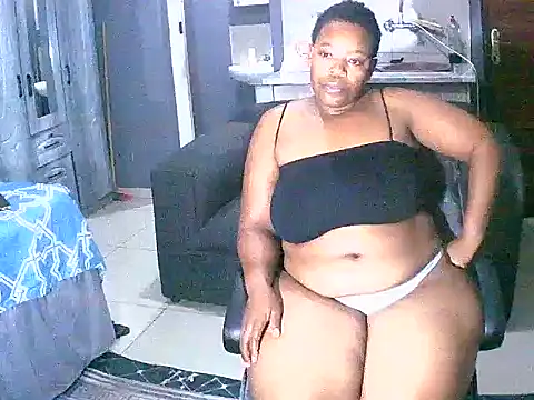 curvyloneah75 online show from 10, 12, 2024
